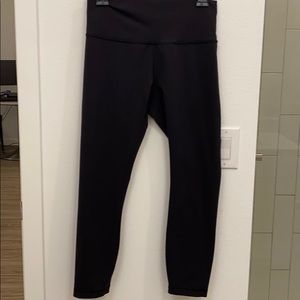 Lululemon size 10 cropped pant